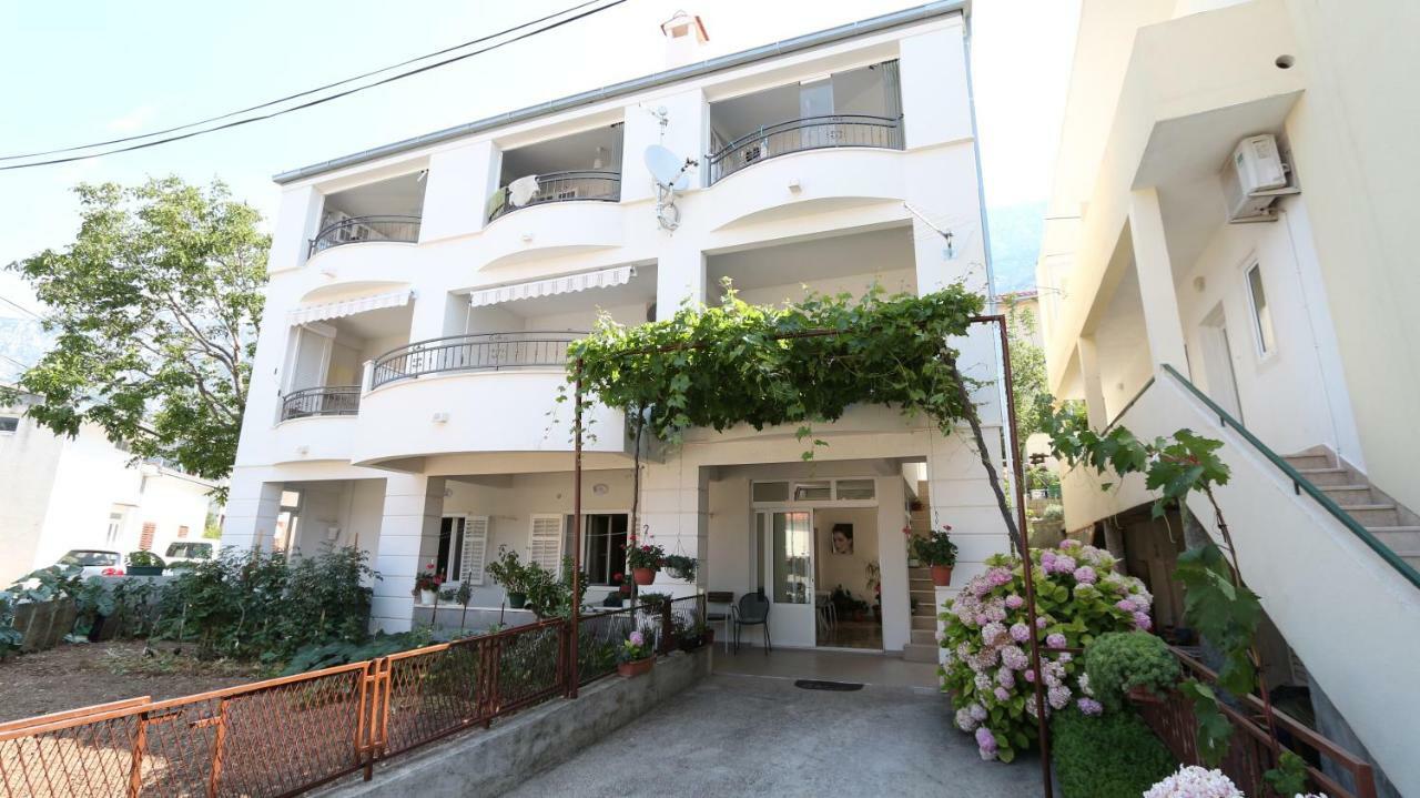 Dinka Guesthouse Makarska Exterior foto