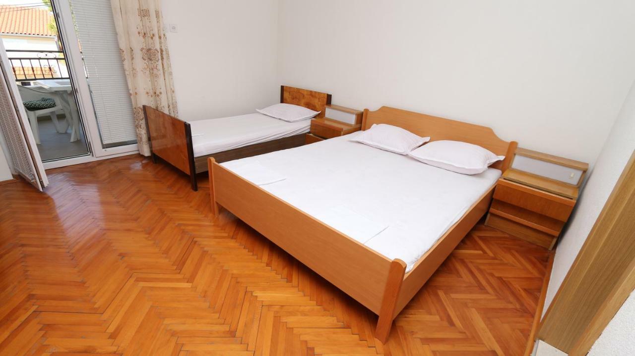 Dinka Guesthouse Makarska Exterior foto